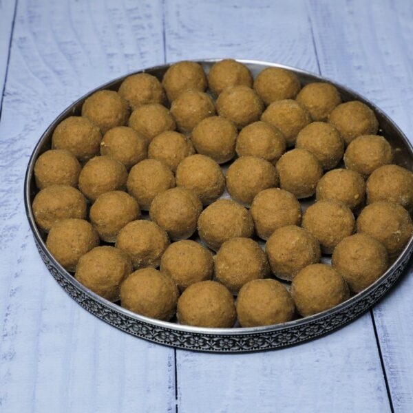 besan-laddu