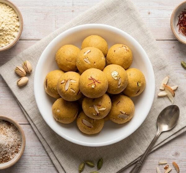 besan-laddoo